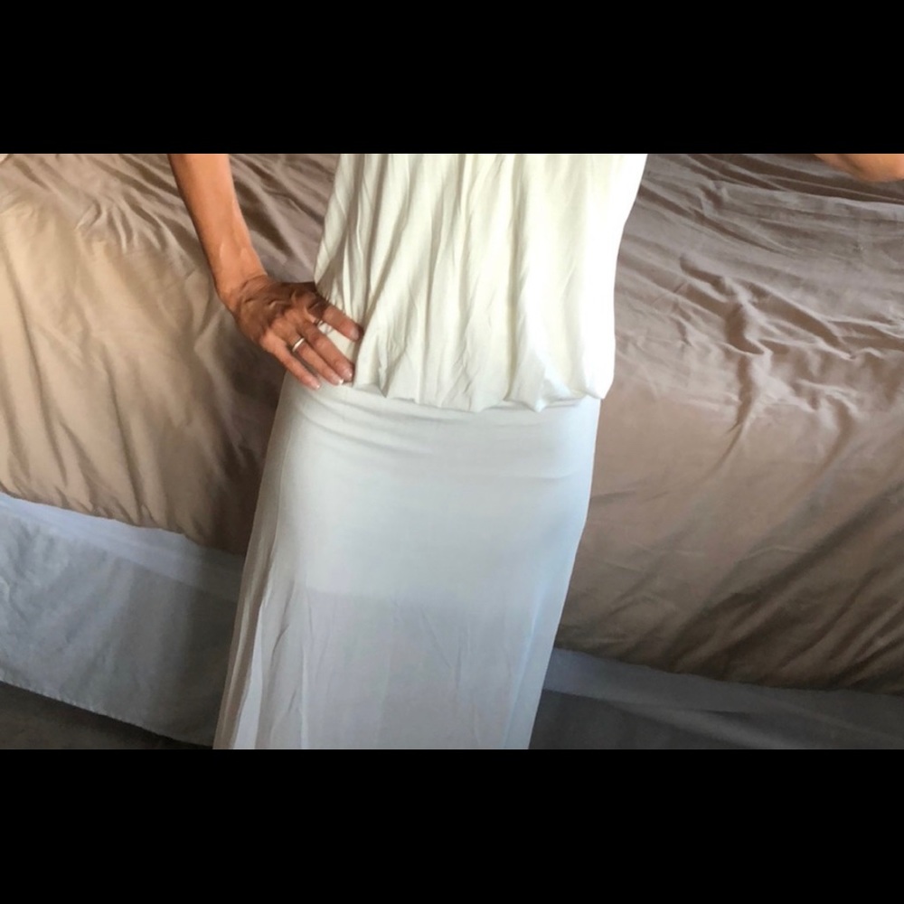 Dress - Picture 4 of 4